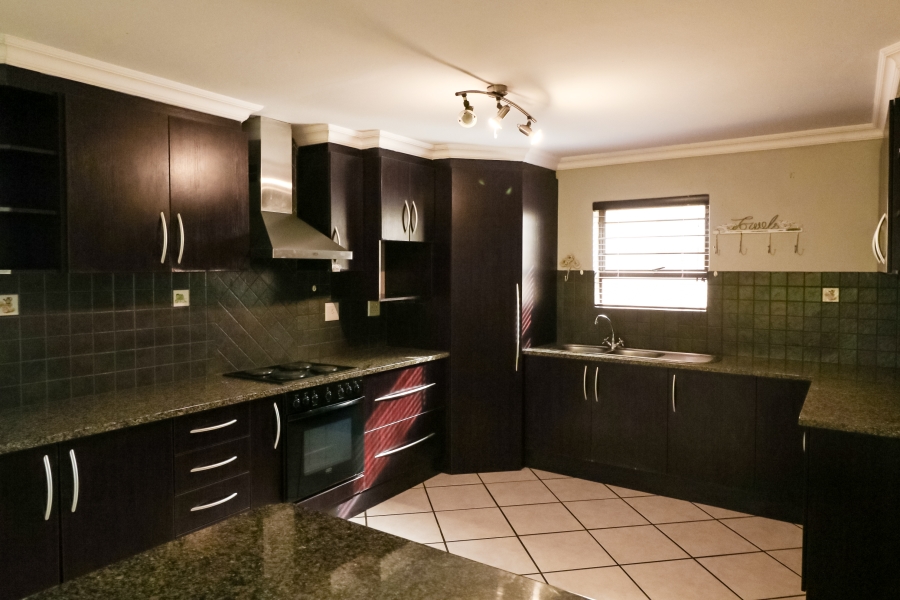 3 Bedroom Property for Sale in Sunnyridge Eastern Cape